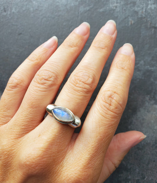 Square Ring- Moonstone - Size 9
