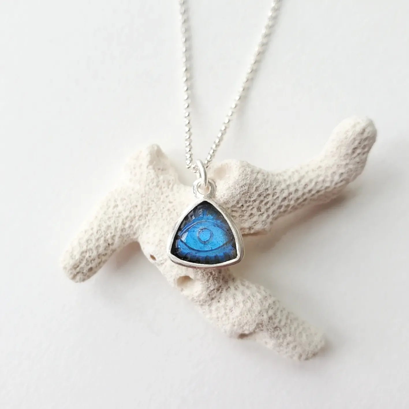 Labradorite Eye Necklace