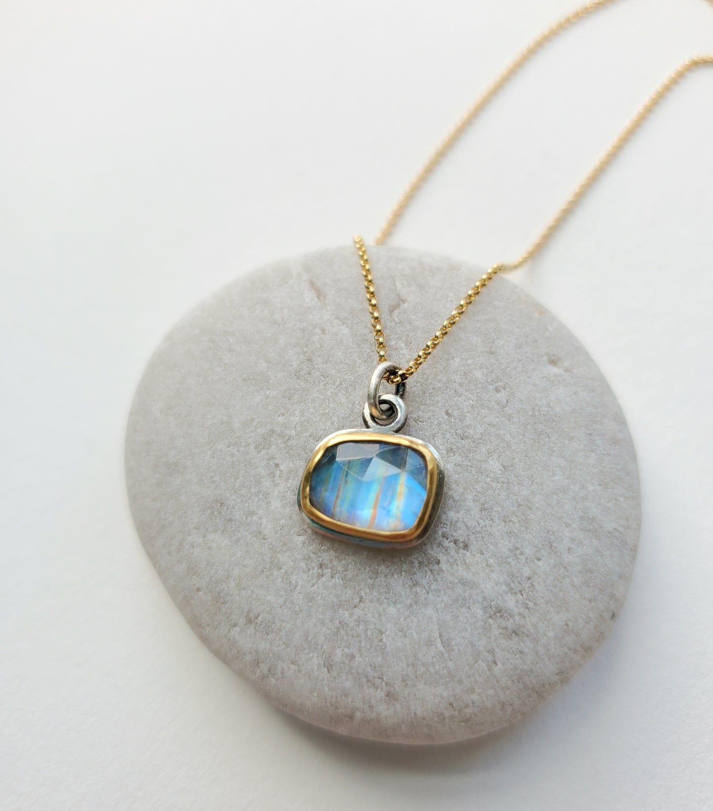 Golden Moonbeam Necklace