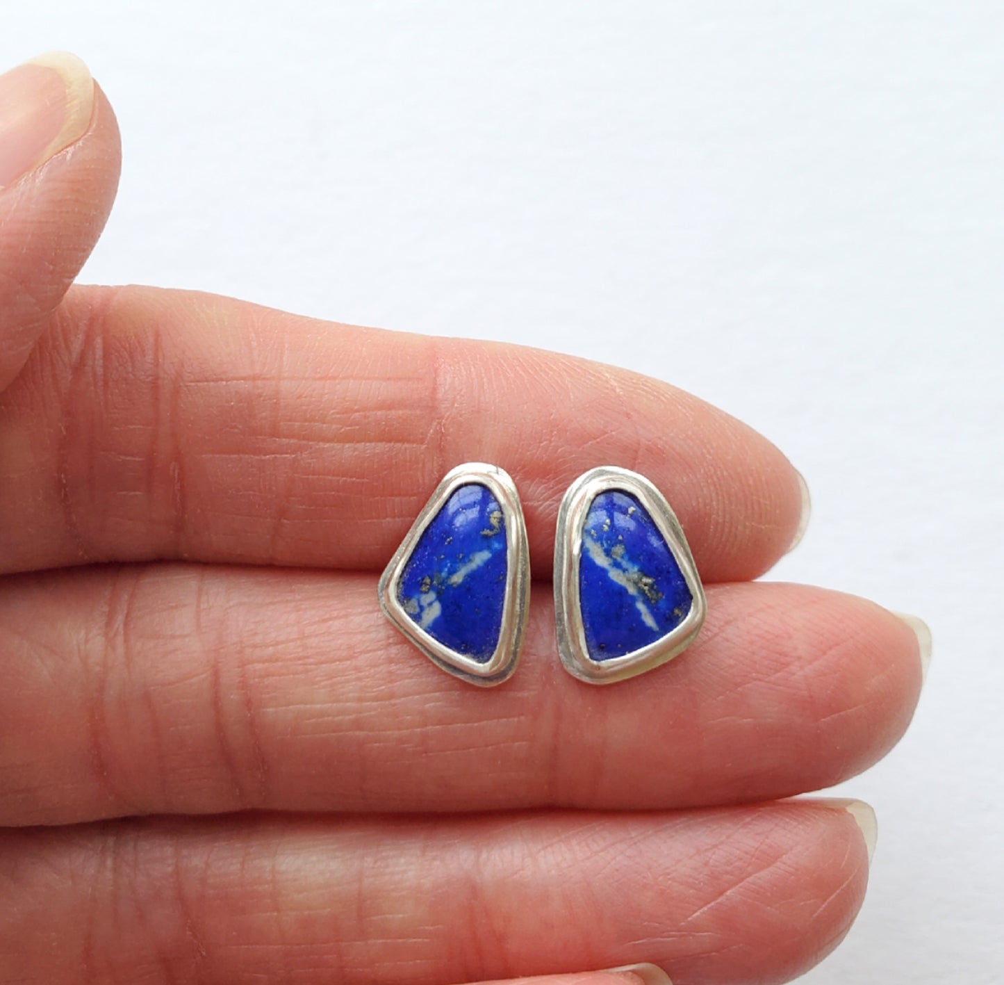 Lapis Studs