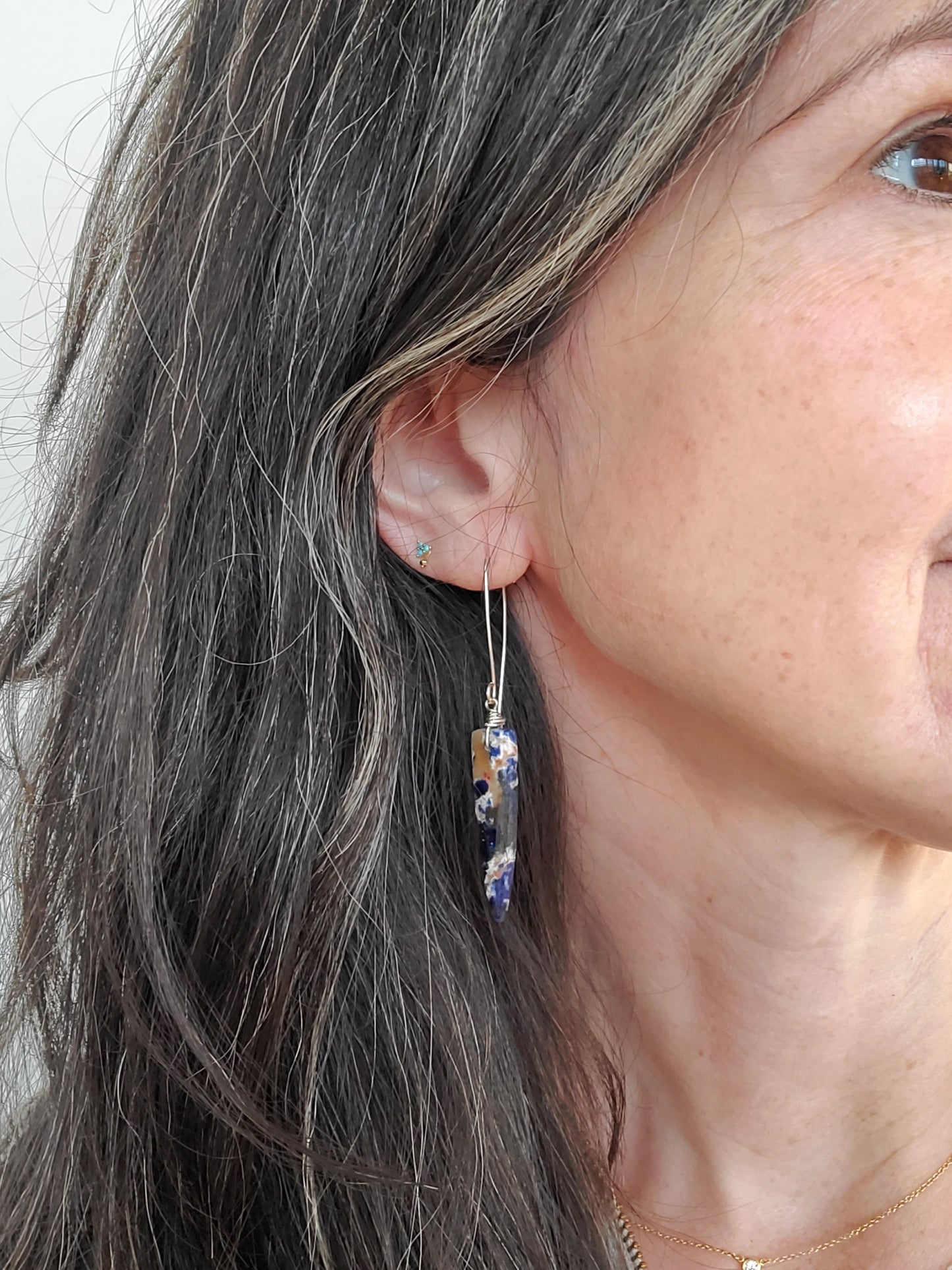 Md Sodalite Quill Earring