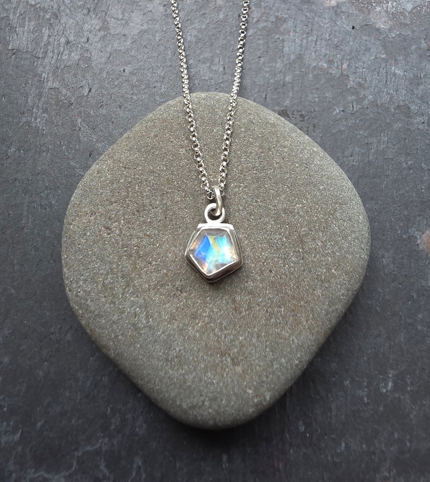 Moonstone Facet Necklace 1