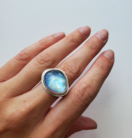 Square Ring- Moonstone - Size 8